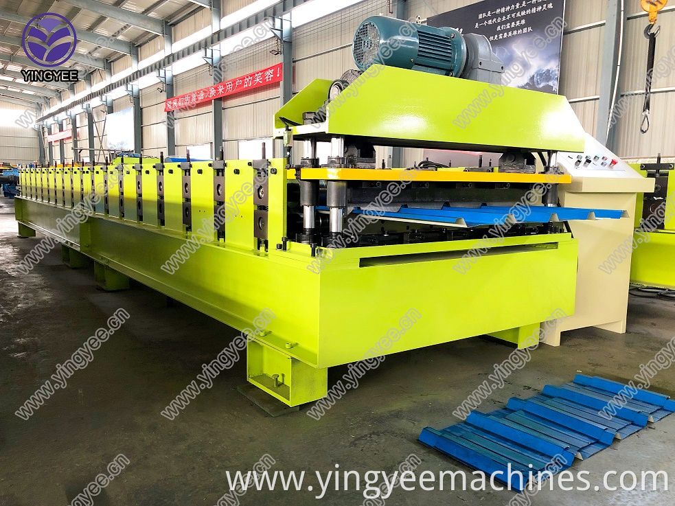 High speed and quick delivery roof sheet machine